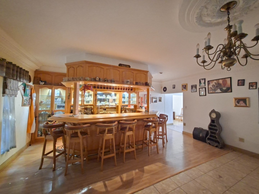 5 Bedroom Property for Sale in Baysvalley Free State